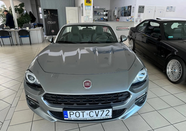 Fiat 124 Spider cena 78800 przebieg: 79800, rok produkcji 2019 z Lwówek małe 121